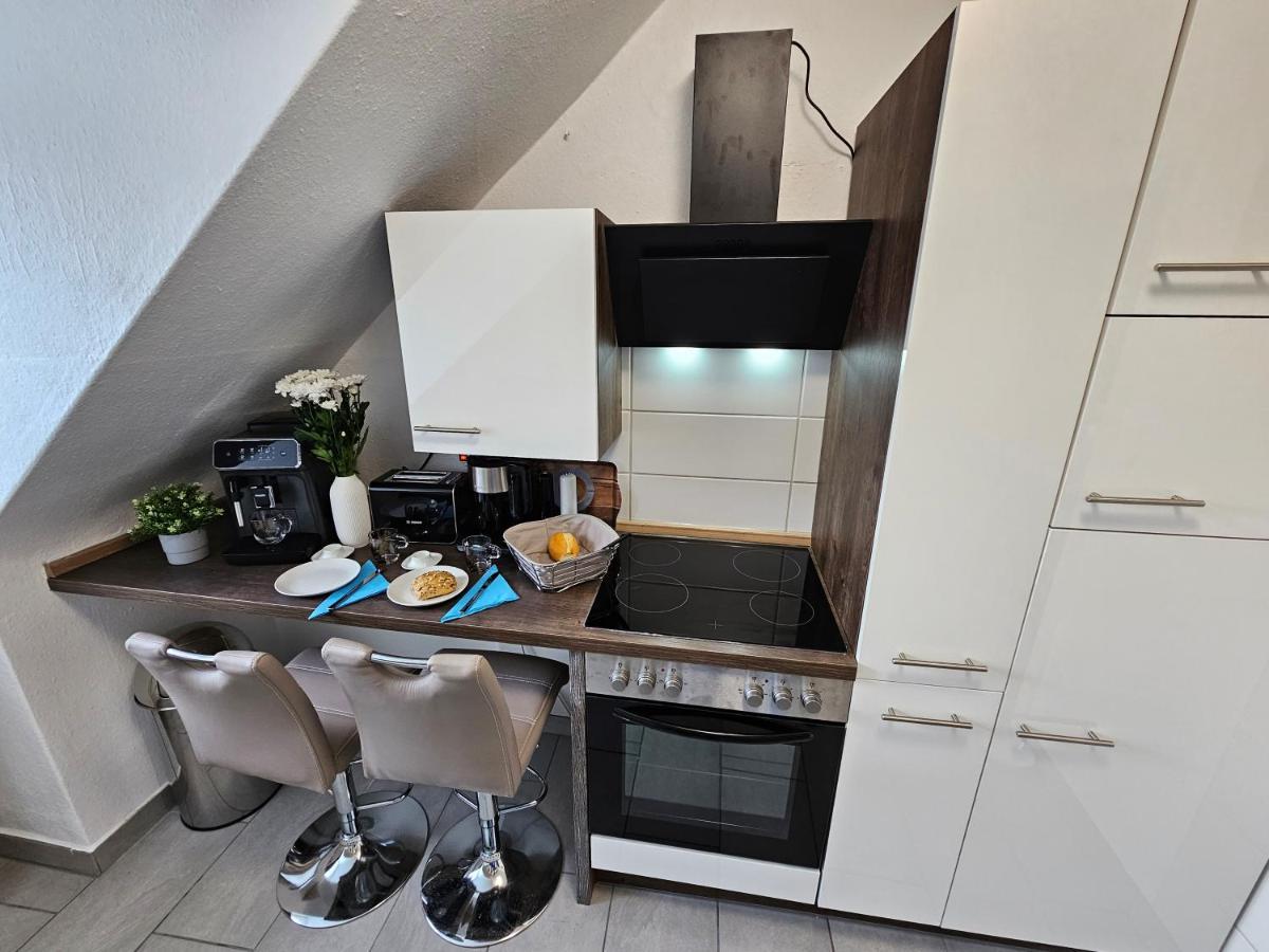 Exklusives Und Helles Dachgeschoss-Apartment No 3 Im Zentrum Von Kassel, Schnelles 1Gbit Internet, Geschirrspueler, Boxspringbetten Exterior foto