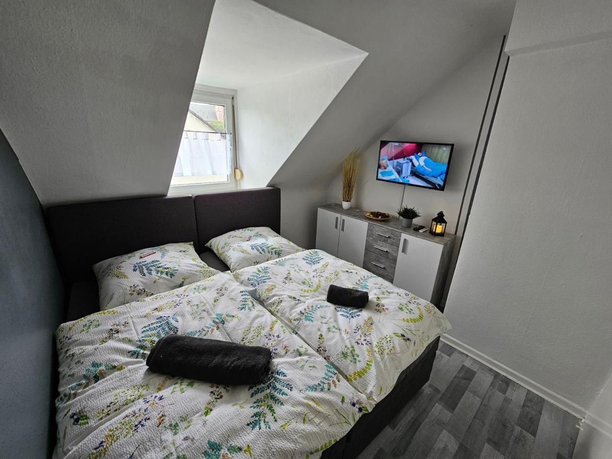 Exklusives Und Helles Dachgeschoss-Apartment No 3 Im Zentrum Von Kassel, Schnelles 1Gbit Internet, Geschirrspueler, Boxspringbetten Exterior foto